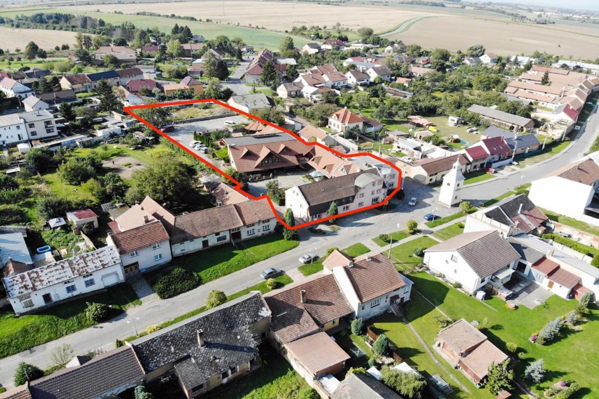 Bezměrovský dvůr Kroměříž Exterior foto