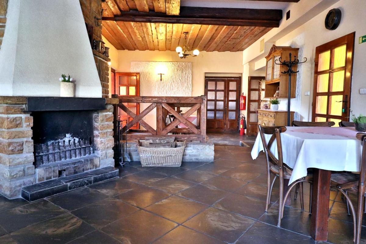 Bezměrovský dvůr Kroměříž Exterior foto